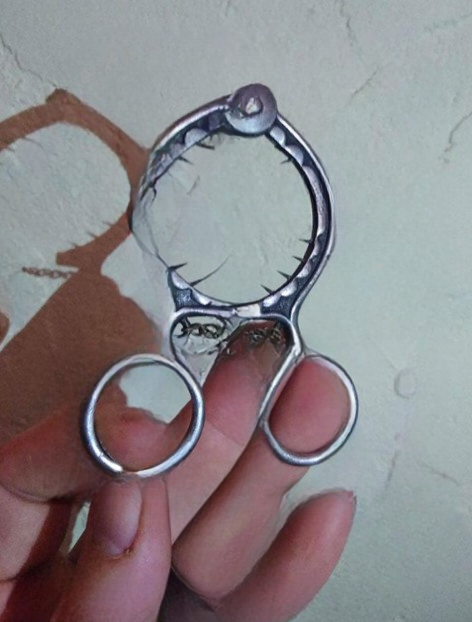 The Curious Kitchen Gadget Explained: How to Use an Egg Topper Cutter the Right Way