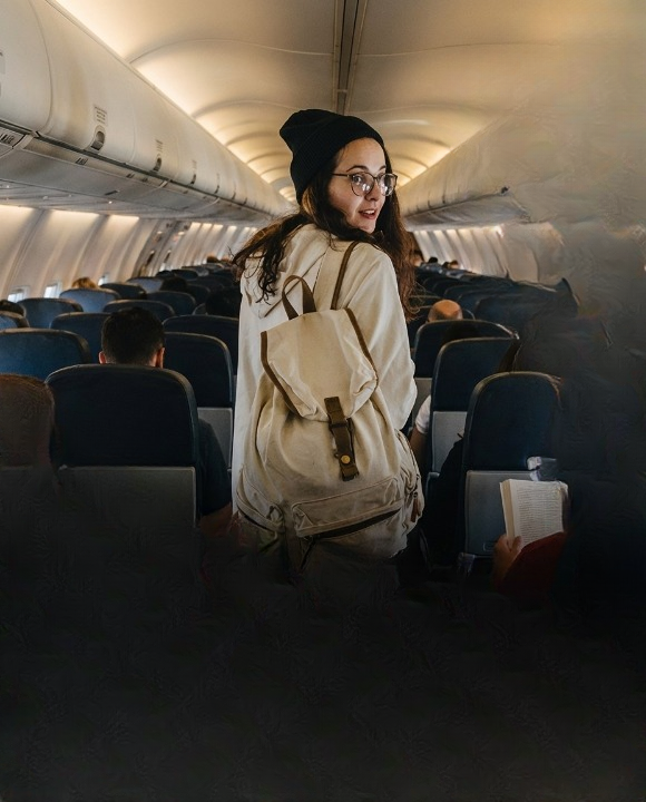 Why One U.S. Airline Is Reinforcing a Simple Rule About Using Headphones During Flights