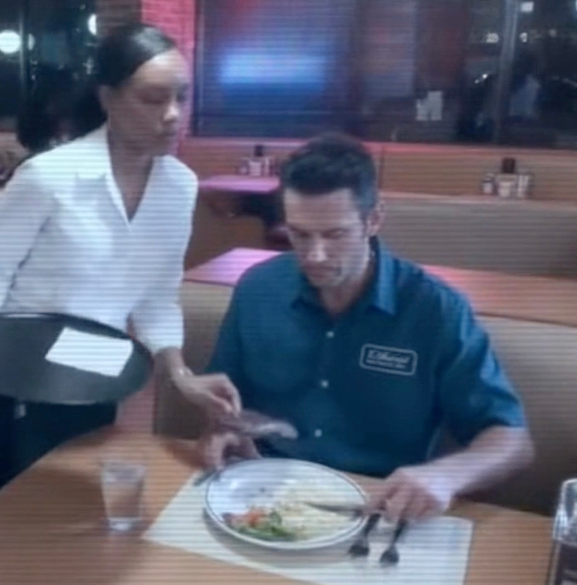 Undercover Owner Receives a Secret Note from a Waitress That Changes Everything