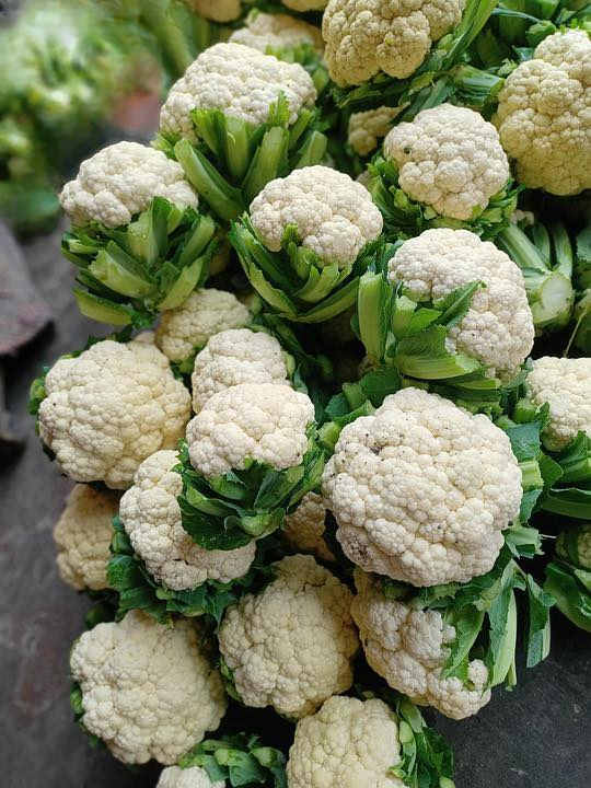 Cauliflower: What Nutrition Experts Say About Its Health Effects and Benefits