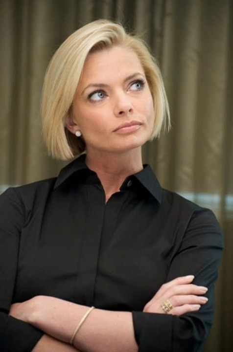 Jaime Pressly: How the Acclaimed Actress Inspires Fans Through Confidence, Creativity, and Authenticity