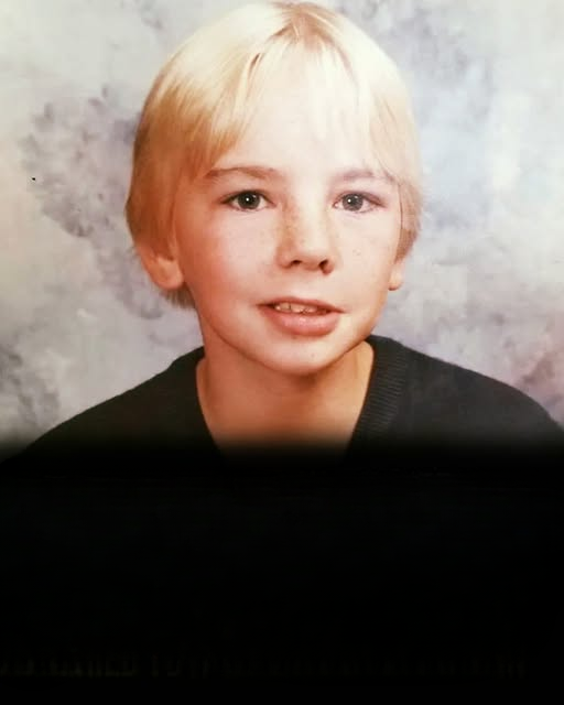 From Trauma to Triumph: The Raw, Unfiltered Journey of Dax Shepard from Childhood Struggles to Hollywood Success
