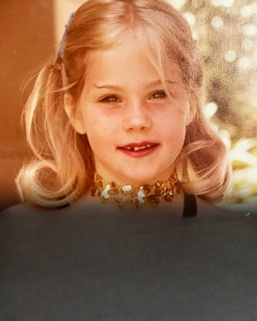 From Chaos to Stardom: How a Difficult Childhood Shaped the Journey of Christina Applegate