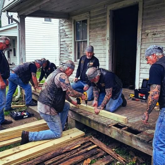 Abandoned by His Own Family at 91, an Elderly Craftsman Finds Unexpected Hope and Kindness from the Most Unlikely Strangers