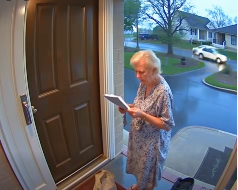 Locked Out of Her Own Home: The Day a Mother Discovered Her Son’s Betrayal—and the Secret That Changed Everything