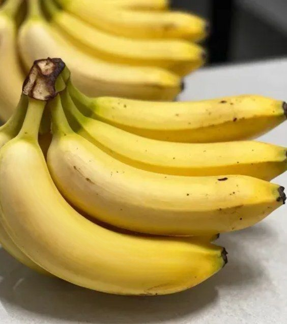 If You’re Over 70, What Eating Bananas Really Means for Your Health — A Clear, Balanced Perspective