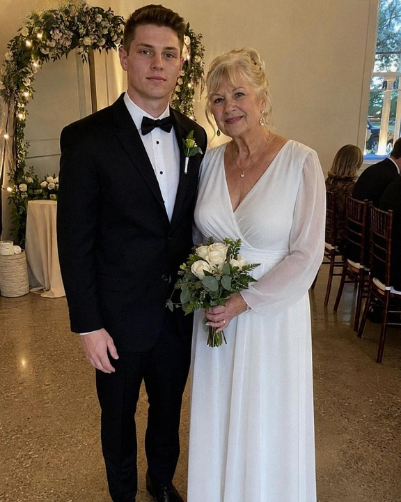 I Married an Older Woman for Financial Security — But After Her Funeral, Her Lawyer Handed Me a Box and Said, “She Knew This Was What You Truly Wanted”