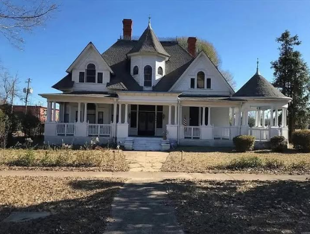 Historic Victorian Mansion Offering Nearly 7,900 Square Feet Captures Attention With Remarkable Character and Value